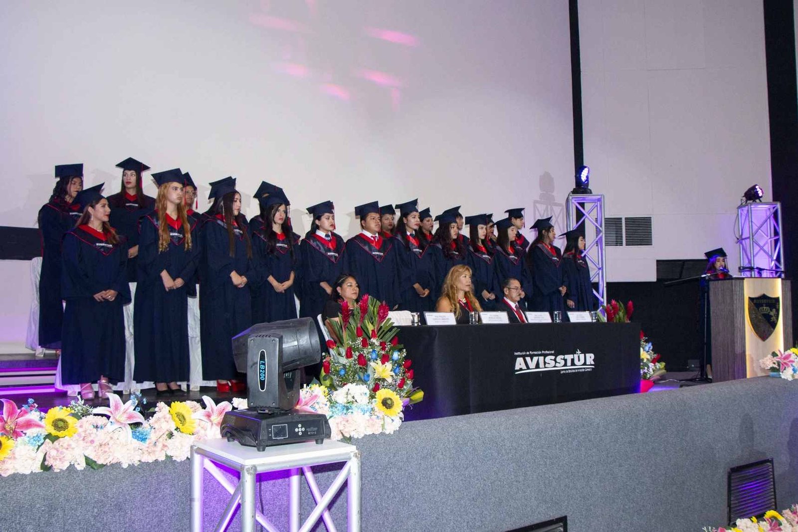 graduacion avisstur graduacion